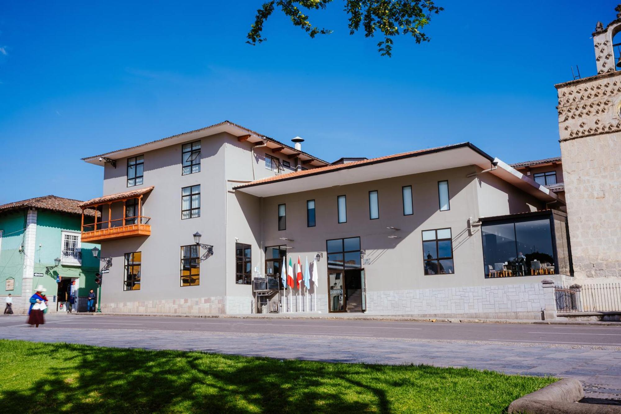 Wyndham Costa Del Sol Cajamarca Hotel Buitenkant foto