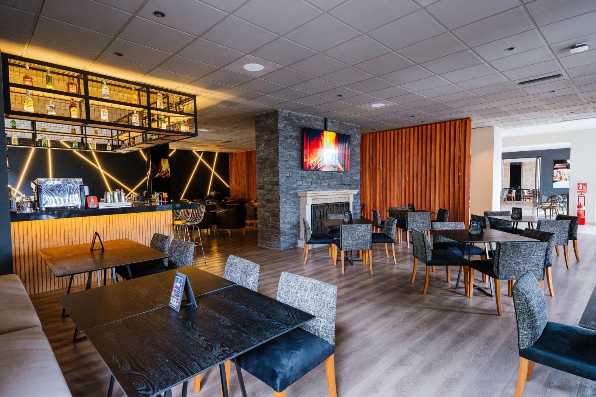 Wyndham Costa Del Sol Cajamarca Hotel Buitenkant foto