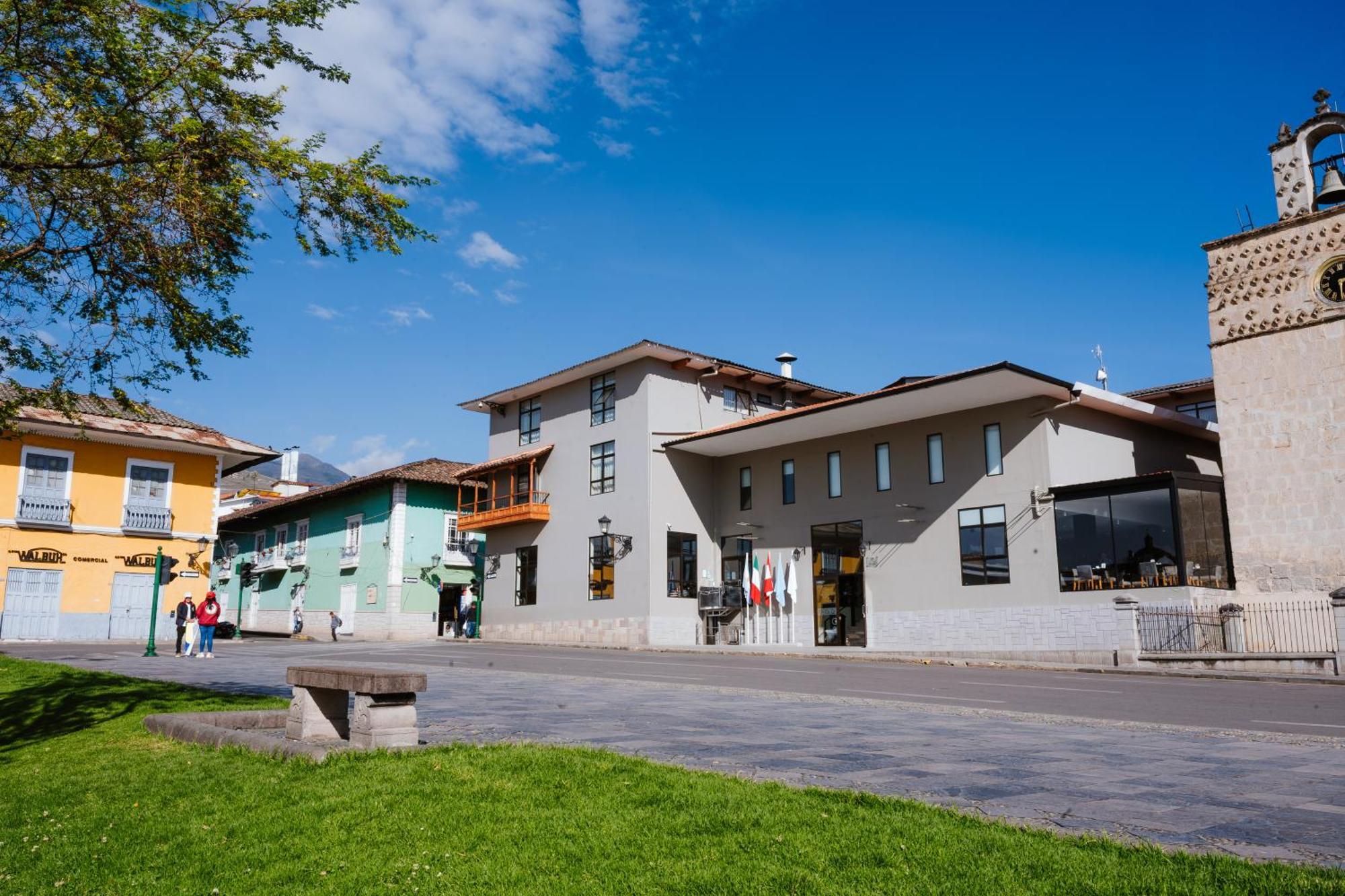 Wyndham Costa Del Sol Cajamarca Hotel Buitenkant foto