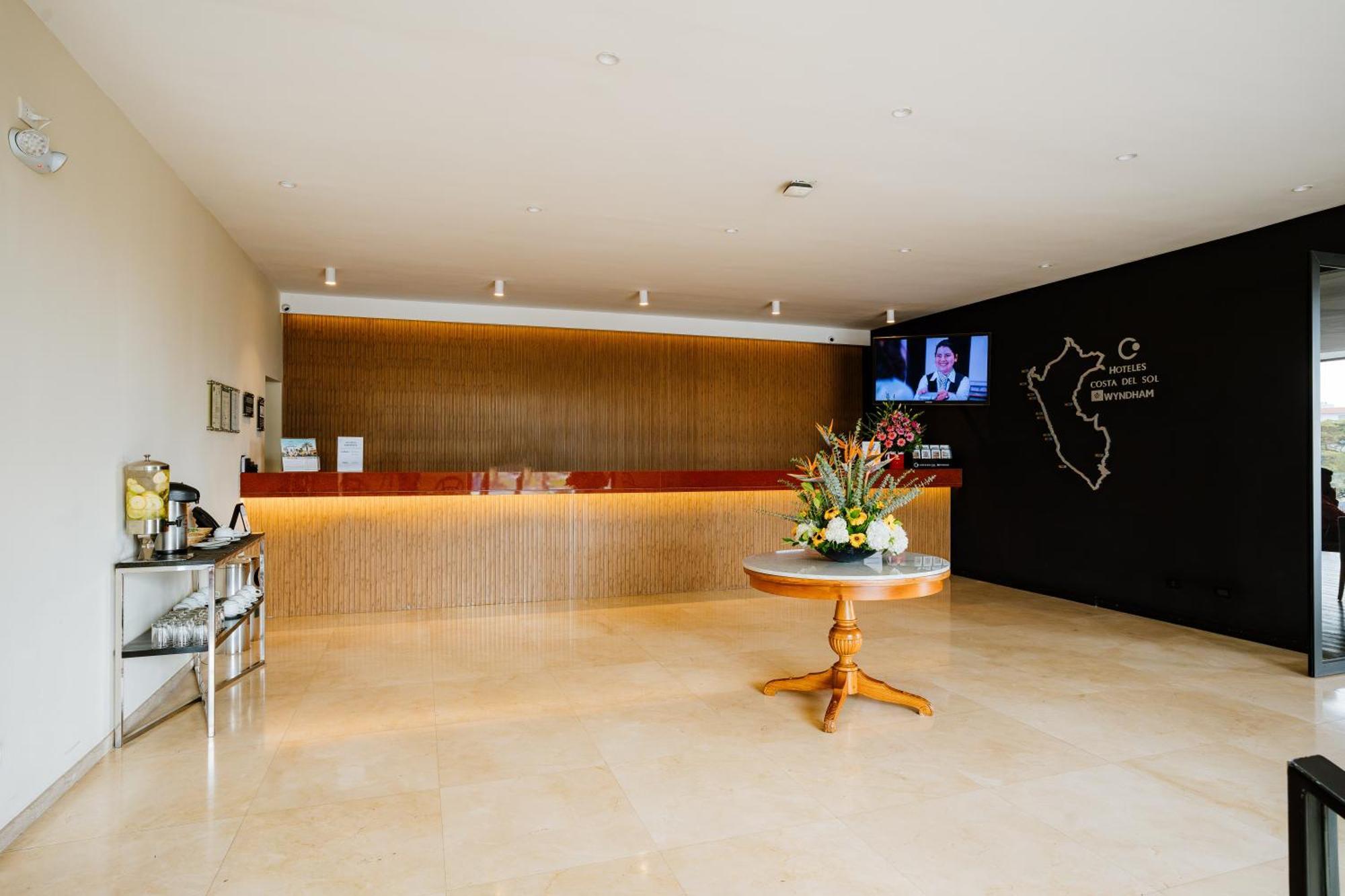 Wyndham Costa Del Sol Cajamarca Hotel Buitenkant foto