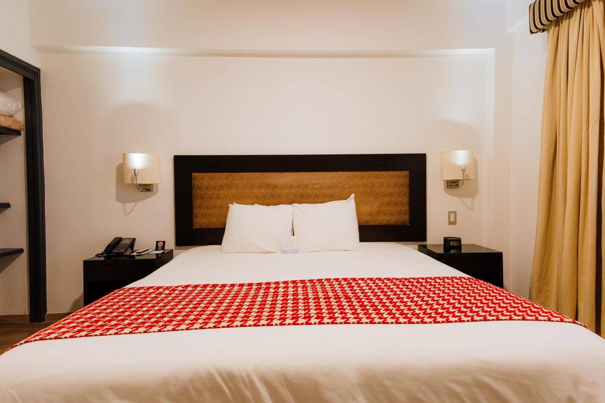 Wyndham Costa Del Sol Cajamarca Hotel Buitenkant foto