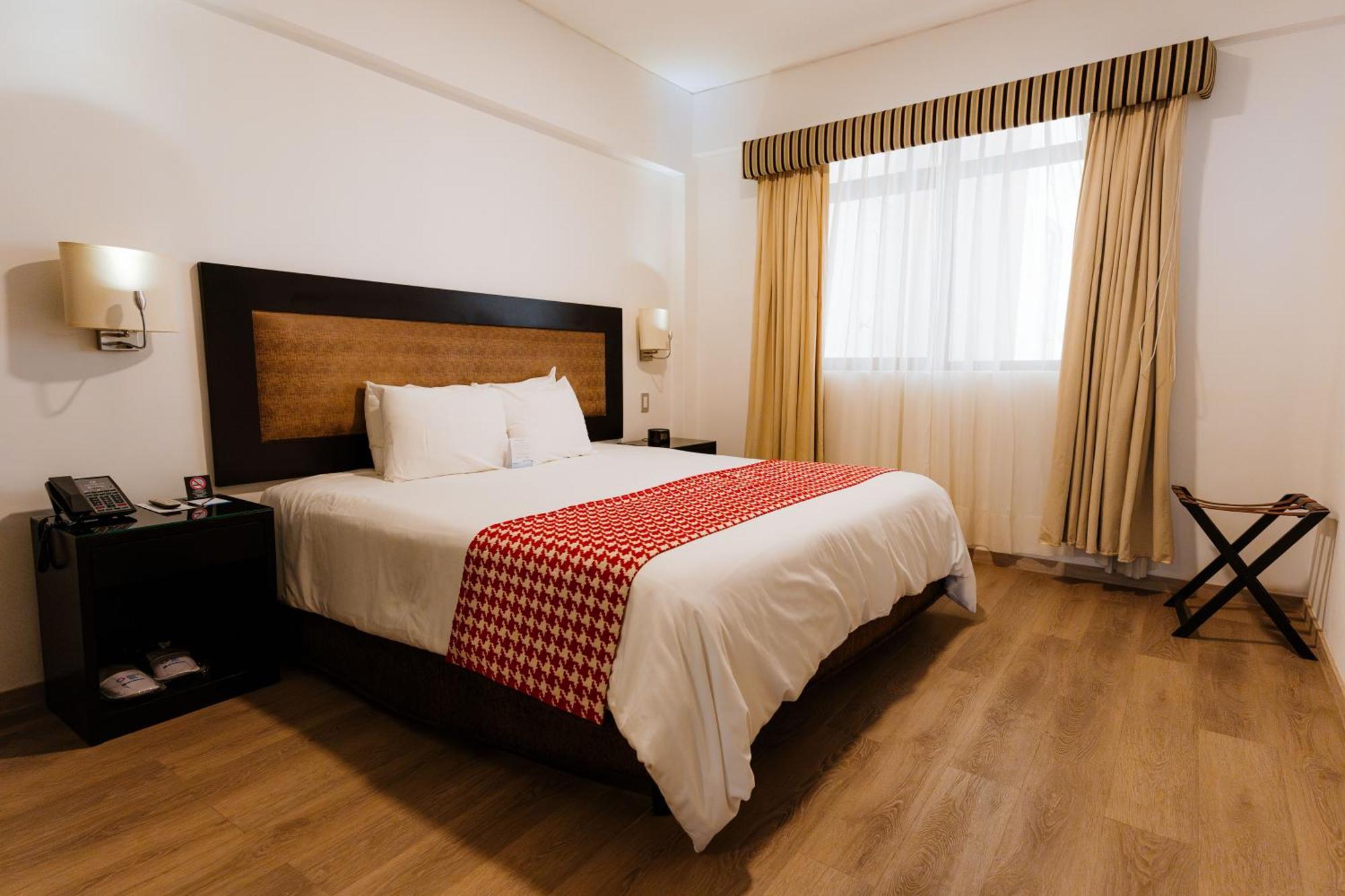 Wyndham Costa Del Sol Cajamarca Hotel Buitenkant foto
